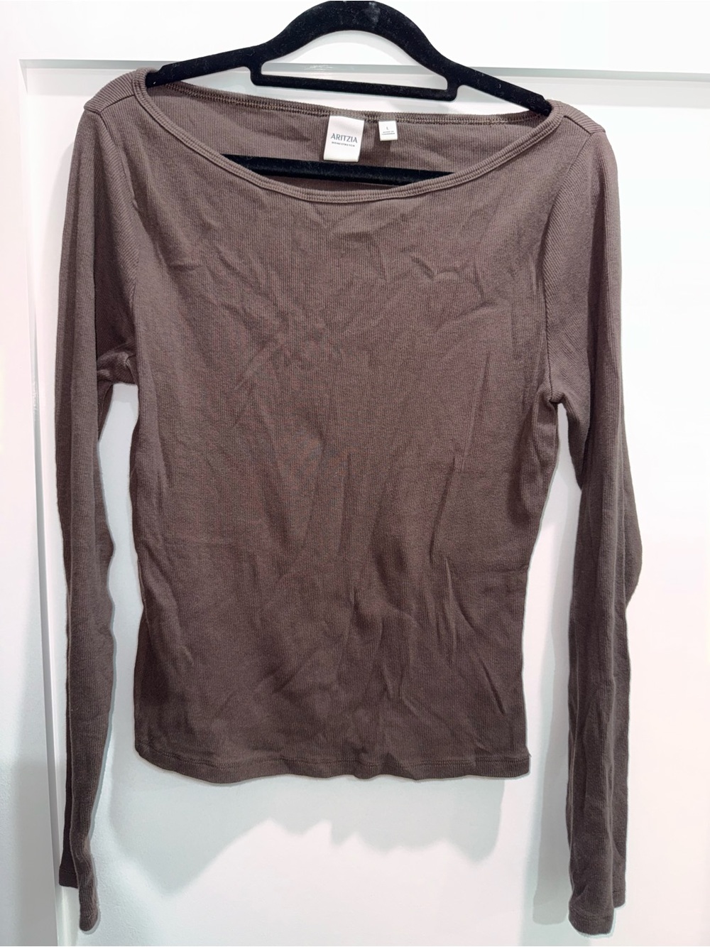 Aritzia Long-Sleeve Home Stretch Boatneck Top — Rich Mocha Brown
